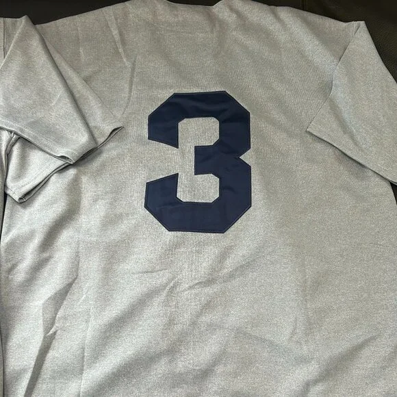 Mitchell & Ness Gray Yankees Jersey - Picture 3 of 13